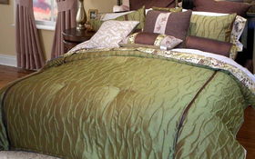 Kabini King Comforter Set