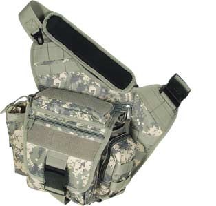 UTG Multi-Functional Tactical Messenger Bag, Army Digital