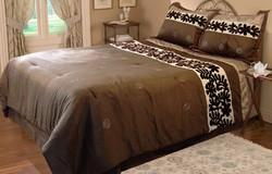 Gavin Queen Comforter Set