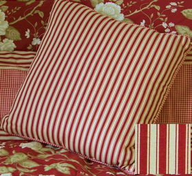 Red Alert Pillow Red / White