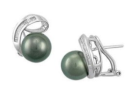 Cultured Tahitian Pearl Earrings : 14K White Gold - 0.20 CT Diamondscultured 