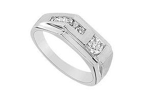 Mens Diamond Ring : 14K White Gold - 0.50 CT Diamonds - Ring Size 9.0