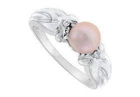 Pink Cultured Pearl and Diamond Ring : 14K White Gold - Ring Size 9.0pink 