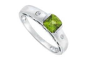 Peridot and Diamond Ring : 14K White Gold - 1.00 CT TGW - Ring Size 9.0