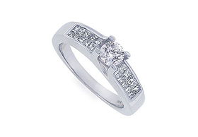 Diamond Ring : 14K White Gold - 1.00 CT Diamonds - Ring Size 9.0