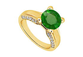 Emerald and Diamond Engagement Ring : 14K Yellow Gold - 1.00 CT TGW - Ring Size 9.0emerald 