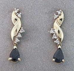 SAPPHIRE DIAMOND 14K GOLD DANGLE EARRINGSsapphire 