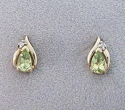 Peridot and Diamond Earringsperidot 