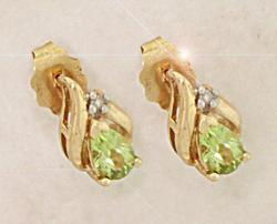 Pear cut Peridot and Diamond Gold Stud Earringspear 