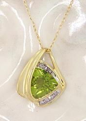 Trillion Peridot and Diamond Gold Pendant Necklacetrillion 