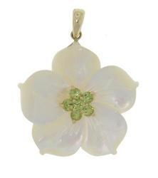 Peridot and Mother of Pearl 14K Gold Flower Pendantperidot 