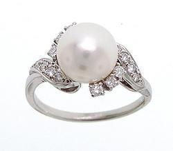 8.5mm Southsea Pearl and Diamond Platinum Ringsouthsea 