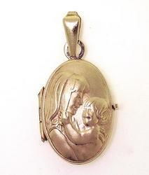 Gold Mother Holding Child Love Locket Pendantgold 