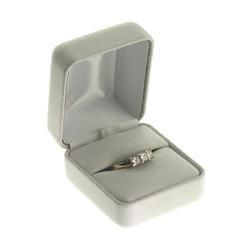 White Leather High Fashion Ring Gift Box