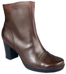CLARKS Toniclarks 