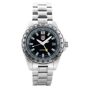 World Traveler, Black Dial, Black/Gray Bezel, Steel Braceletworld 