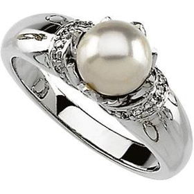 14K White Gold Cultured Pearl & Diamond Ringwhite 