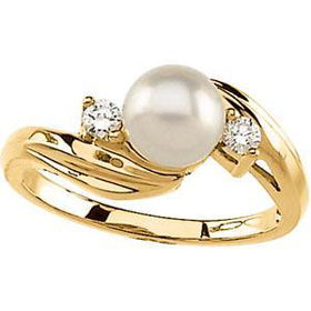 14K Yellow Gold Cultured Pearl & Diamond Ringyellow 
