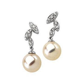 14K White Gold Freshwater Cultured Pearl & Diamond Earringswhite 