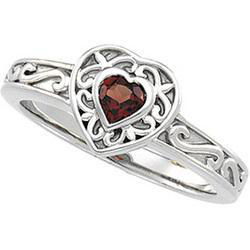14K White Gold Mozambique Garnet Heart Ringwhite 