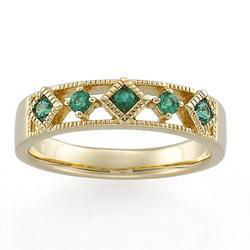 14K Yellow Gold Emerald Band Ringyellow 