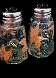 Sunflower Majesty Design - Hand Painted - Salt & Pepper Shakers, 2.5 oz.. Set of 2sunflower 