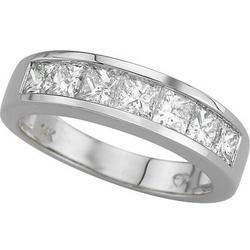 14K White Gold Channel Set Princess Cut Diamond Band Ring (1.25 ctw)white 