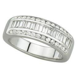 14K White Gold Round & Baguette Diamond Band Ring (1.00 ctw)white 