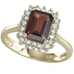 14K Yellow Gold Emerald Cut Garnet & Diamond Ringyellow 