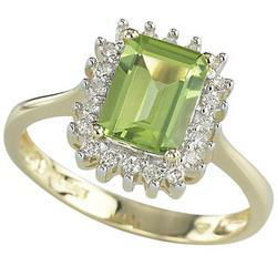 14K Yellow Gold Emerald Cut Peridot & Diamond Ringyellow 