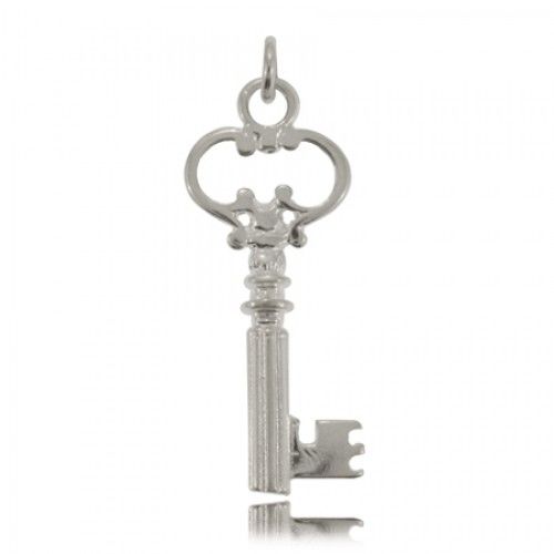 Skeleton Key Pendant in Sterling Silver W/ Diamond Cut
