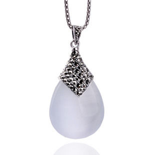 White Opal Crystal Cat's Eye Love Water Droplet PENDANT w/ SILVER CHAIN