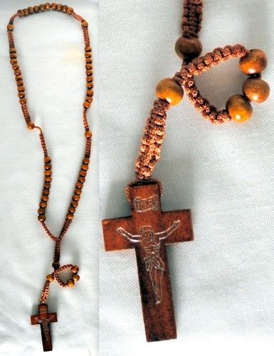 Rosary Necklace Wood 3 Colors Case Pack 120