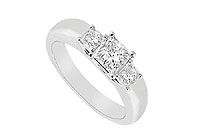 Three Stone Diamond Ring : 14K White Gold - 0.25 CT Diamonds
