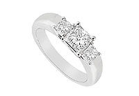Three Stone Diamond Ring : 14K White Gold - 0.33 CT Diamonds