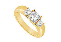 Three Stone Diamond Ring : 14K Yellow Gold - 0.33 CT Diamonds