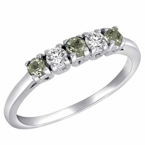 18K White Gold Round 5 Stone Diamond and Green Amethyst Band Ring (2/5 cttw)