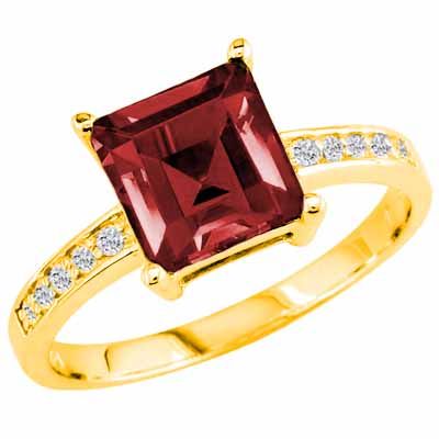 10K Yellow Gold Square Garnet and Round Diamond Ring