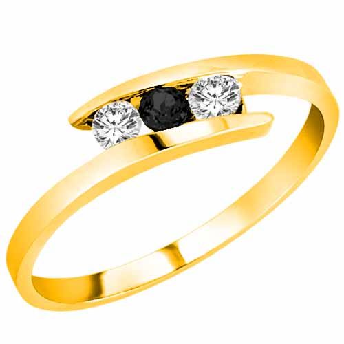 14K Yellow Gold Round 3 Stone Channel Set Onyx and Diamond Ring (0.25 cttw)