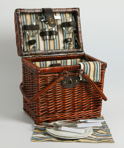 Willow picnic basket for 2