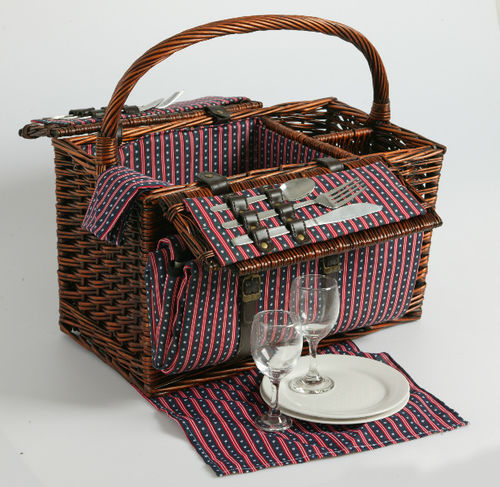 Willow picnic basket for 2