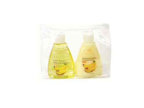 Moisturizing shampoo and conditioner travel pack in case