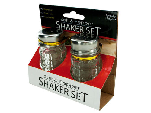 Classic salt and pepper shaker set