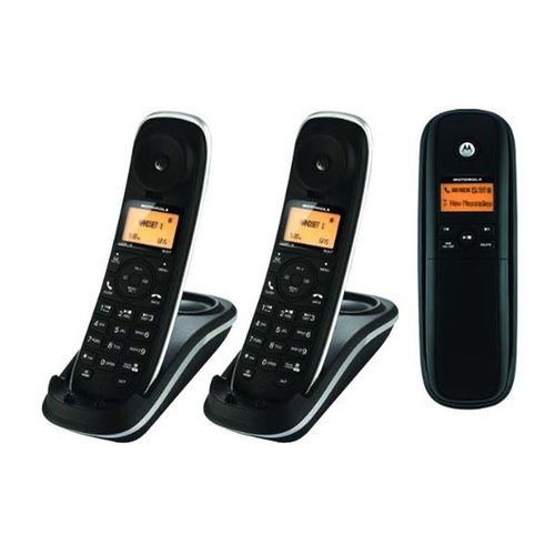 Motorola 1.9 GHz DECT 6.0 Cordless Phone Answering Machine System with 3 Handsets