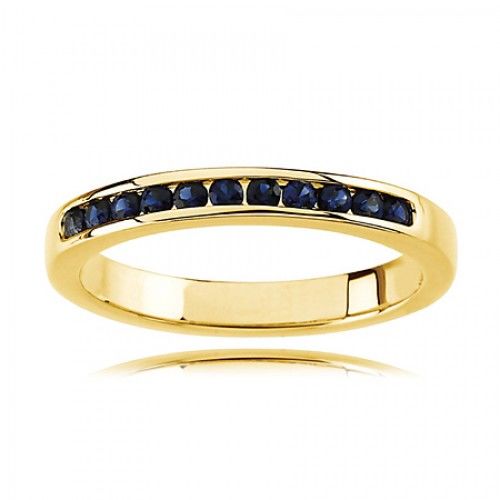 Faceted Blue Round Shape Sapphire Ring in 14kt Yellow Gold - Inviting